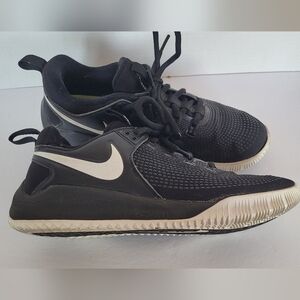 Girls nike hyperspace volleyball shoes size 7.5 black white sports shoes